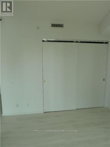 3112 - 125 Peter Street, Toronto (Waterfront Communities), Ontario  M5V 2G9 - Photo 4 - C12933010