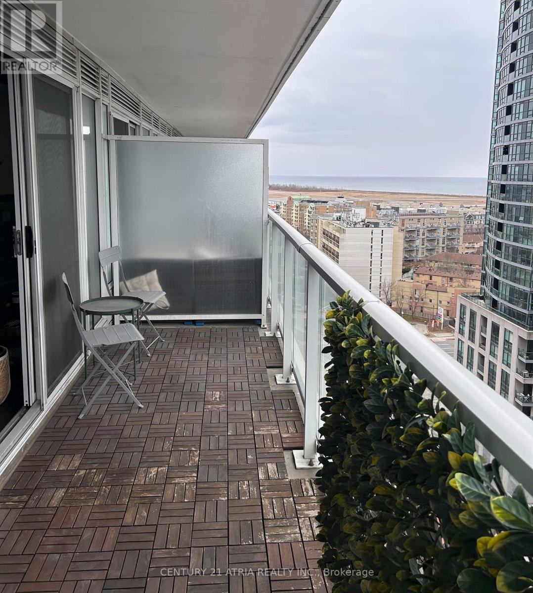 1802 - 19 Bathurst Street, Toronto, Ontario  M5V 0N2 - Photo 13 - C12933030