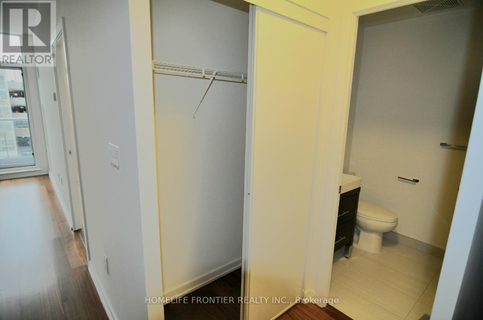 323 - 70 Forest Manor Road, Toronto, Ontario  M2J 0A9 - Photo 9 - C12933032