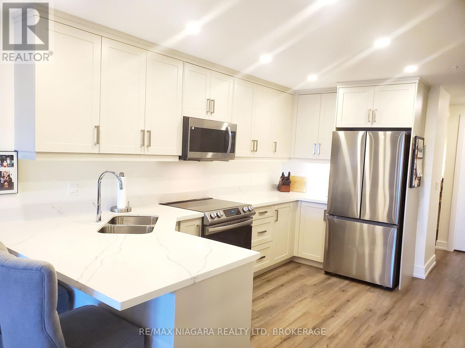 505 - 300b Fourth Avenue, St. Catharines, Ontario  L2S 0E6 - Photo 9 - X12933018