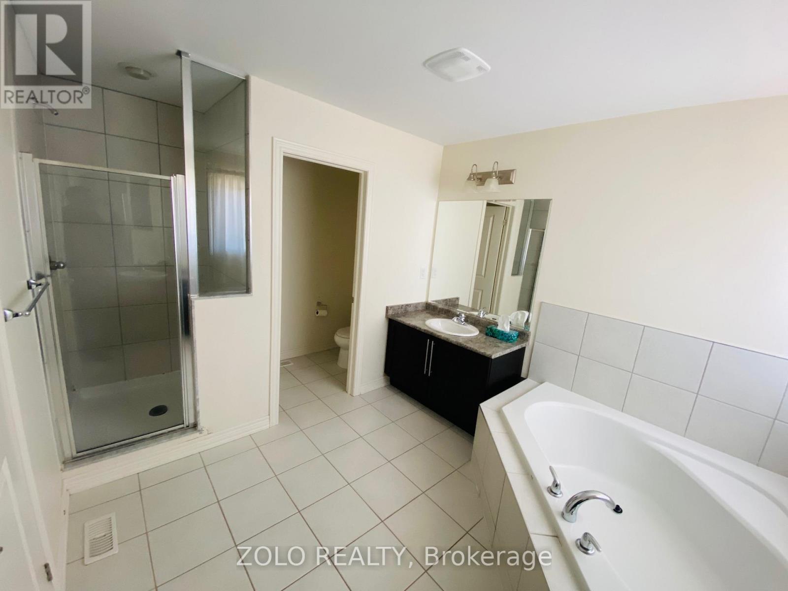 17 Kempsford Crescent W, Brampton (Northwest Brampton), Ontario  L7A 4M5 - Photo 16 - W12912628