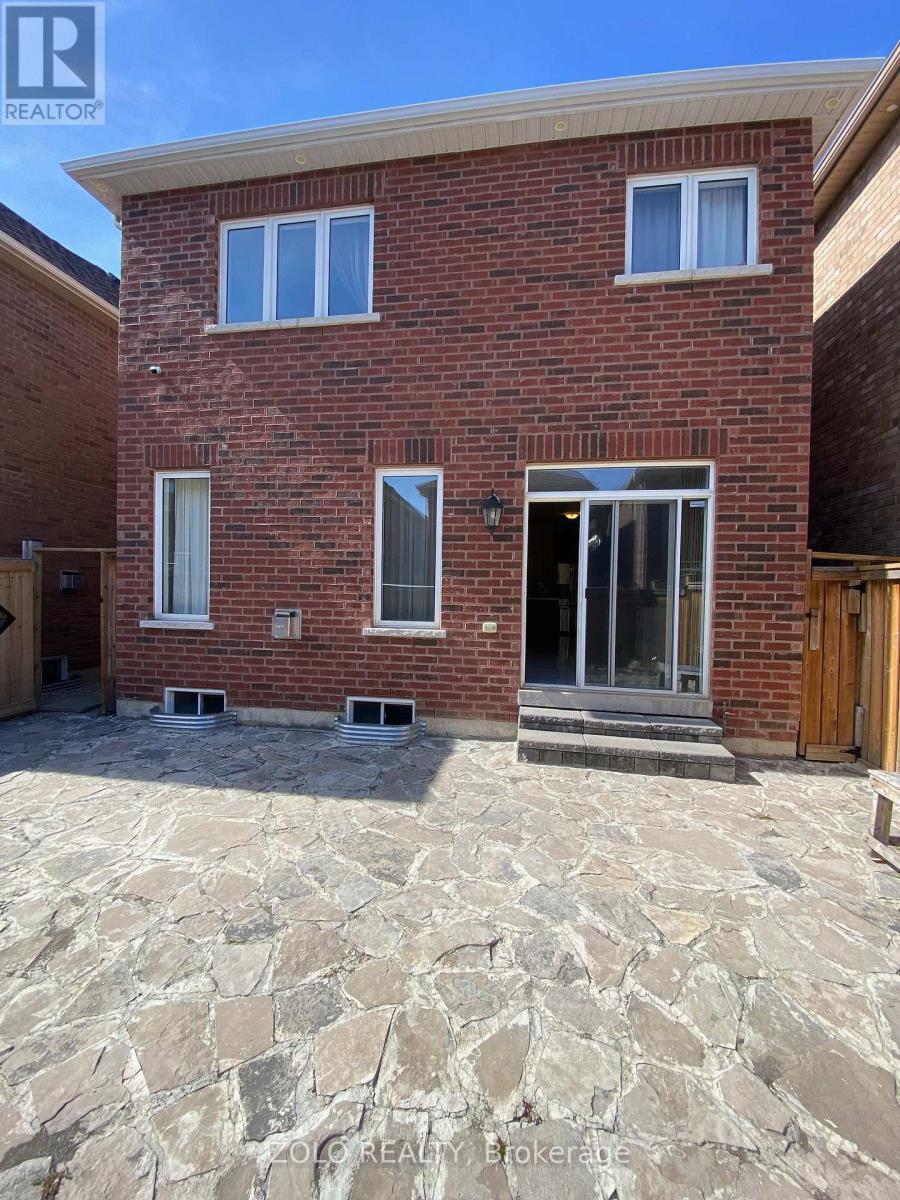 17 Kempsford Crescent W, Brampton (Northwest Brampton), Ontario  L7A 4M5 - Photo 22 - W12912628