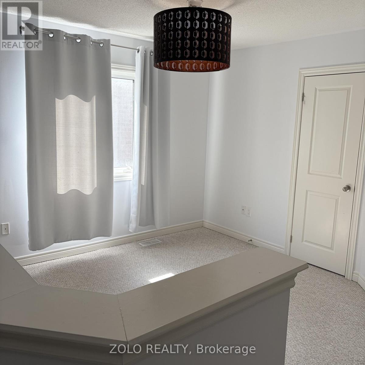 17 Kempsford Crescent, Brampton (Northwest Brampton), Ontario  L7A 4M5 - Photo 11 - W12930710