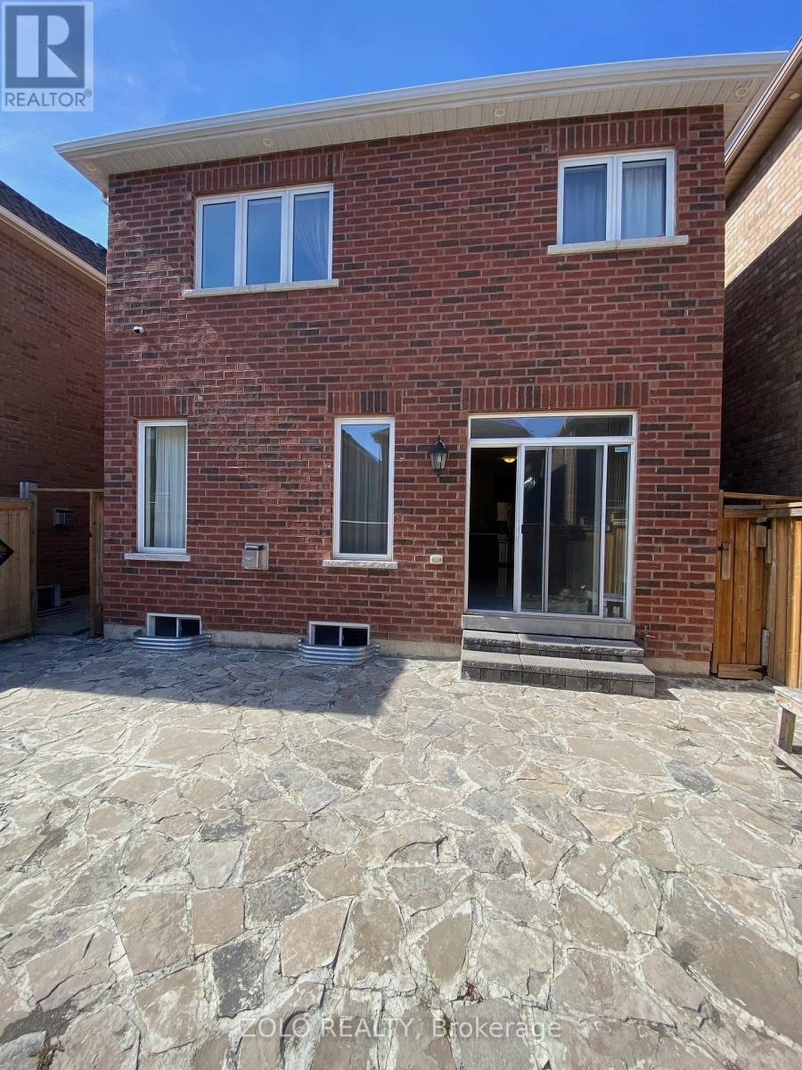 17 Kempsford Crescent, Brampton (Northwest Brampton), Ontario  L7A 4M5 - Photo 28 - W12930710