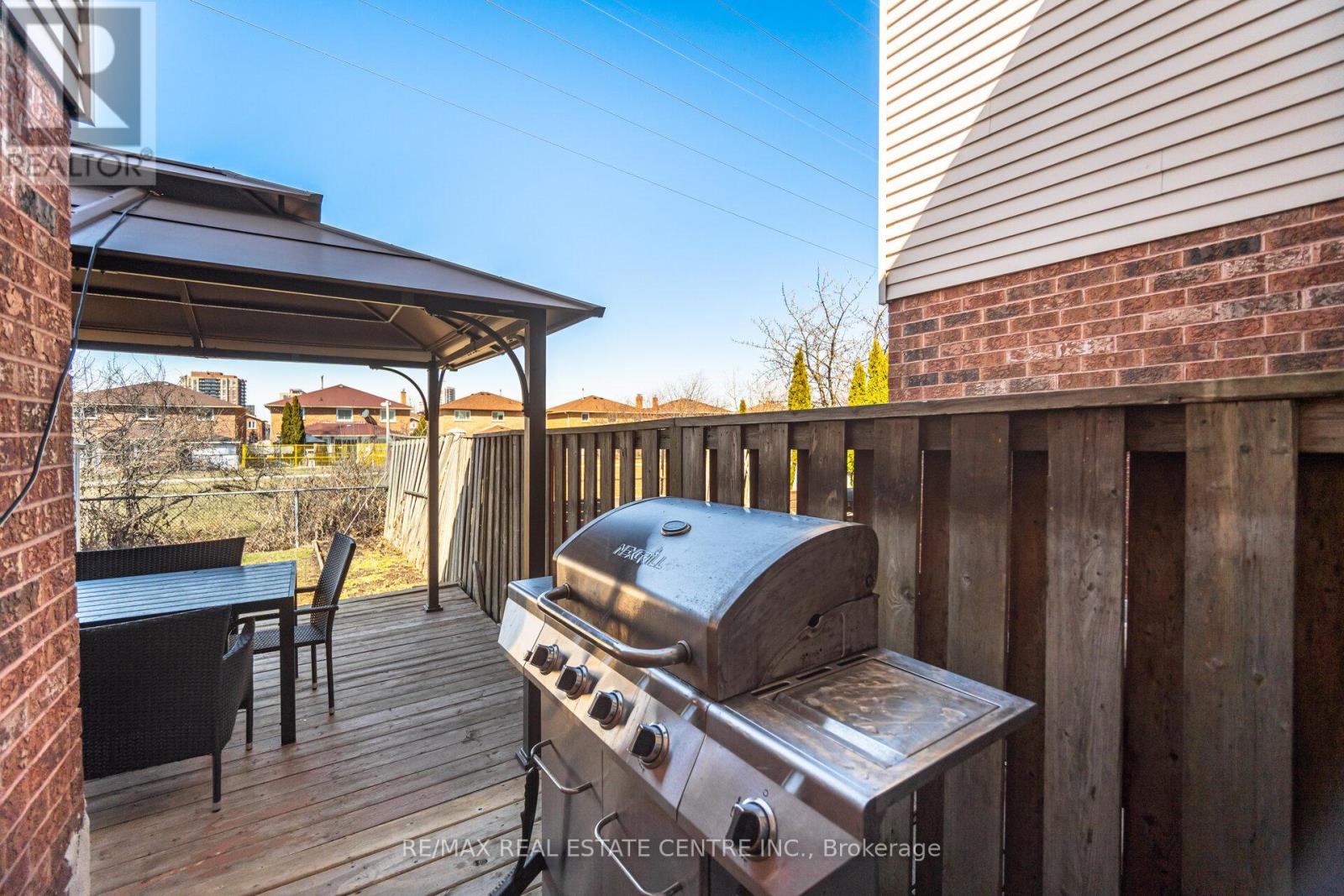 23 Acadian Heights W, Brampton (Fletcher's Creek South), Ontario  L6Y 4H5 - Photo 46 - W12933004