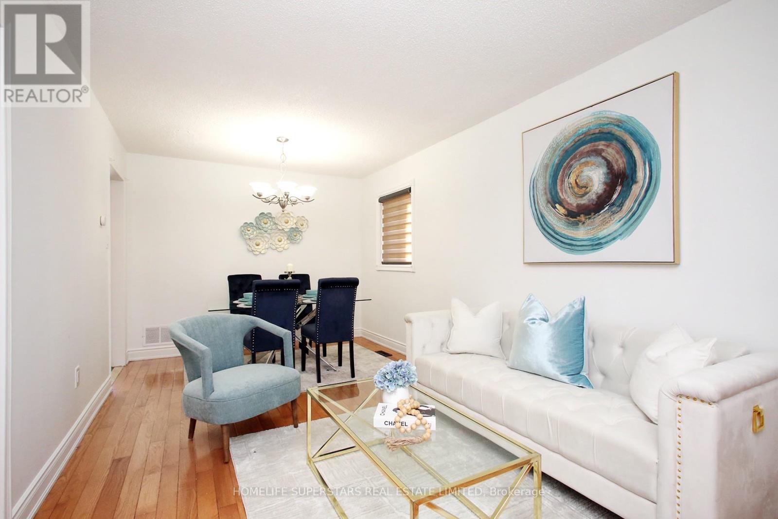 125 Bighorn Crescent, Brampton (Sandringham-Wellington), Ontario  L6R 1G2 - Photo 7 - W12933012