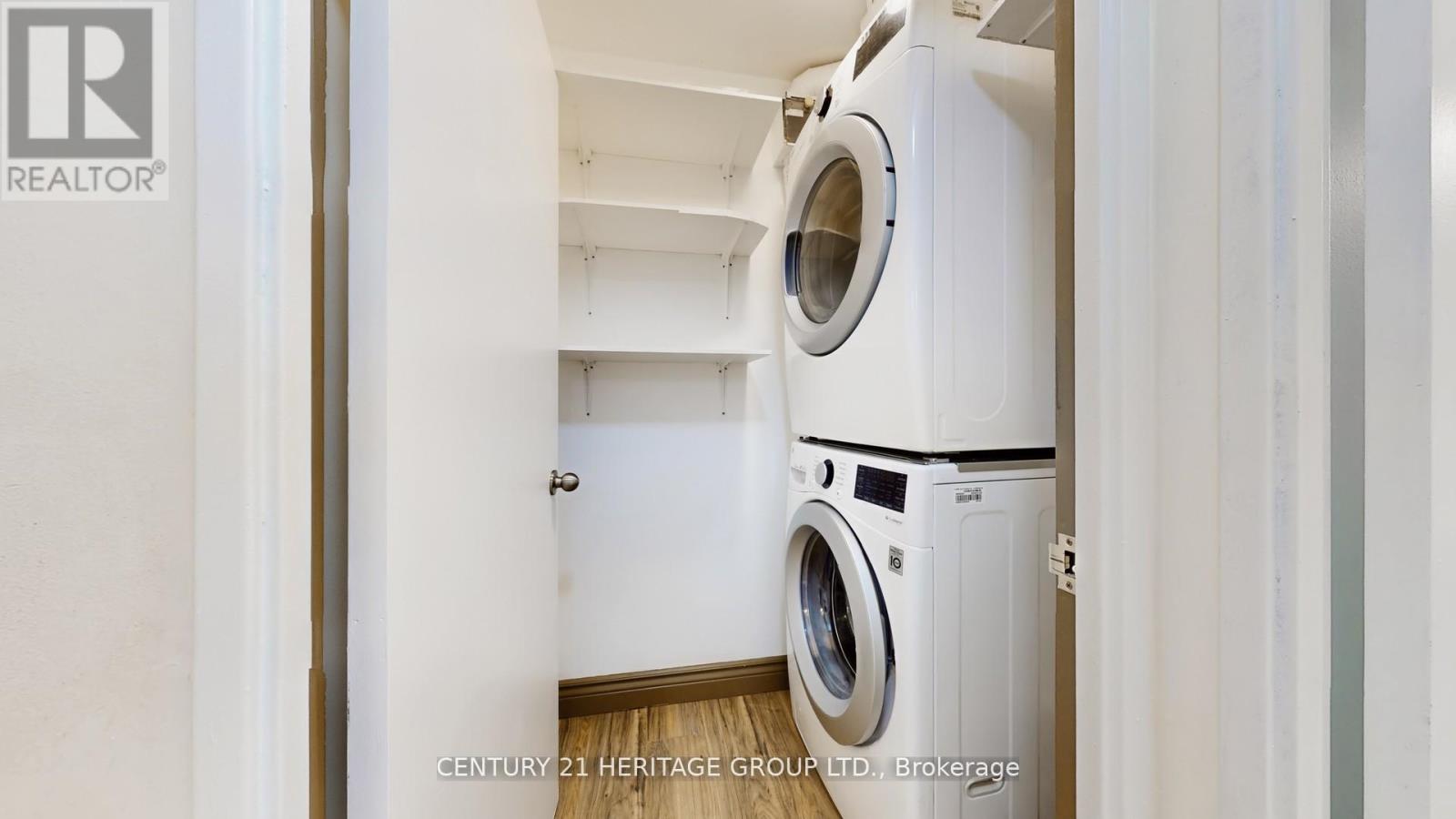 810 - 145 Hillcrest Avenue, Mississauga (Cooksville), Ontario  L5B 3Z1 - Photo 31 - W12933034