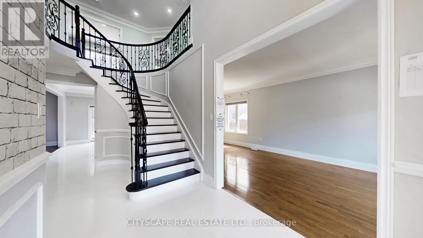 7 Yellow Avens Boulevard, Brampton (Sandringham-Wellington), Ontario  L6R 0K5 - Photo 14 - W12933042