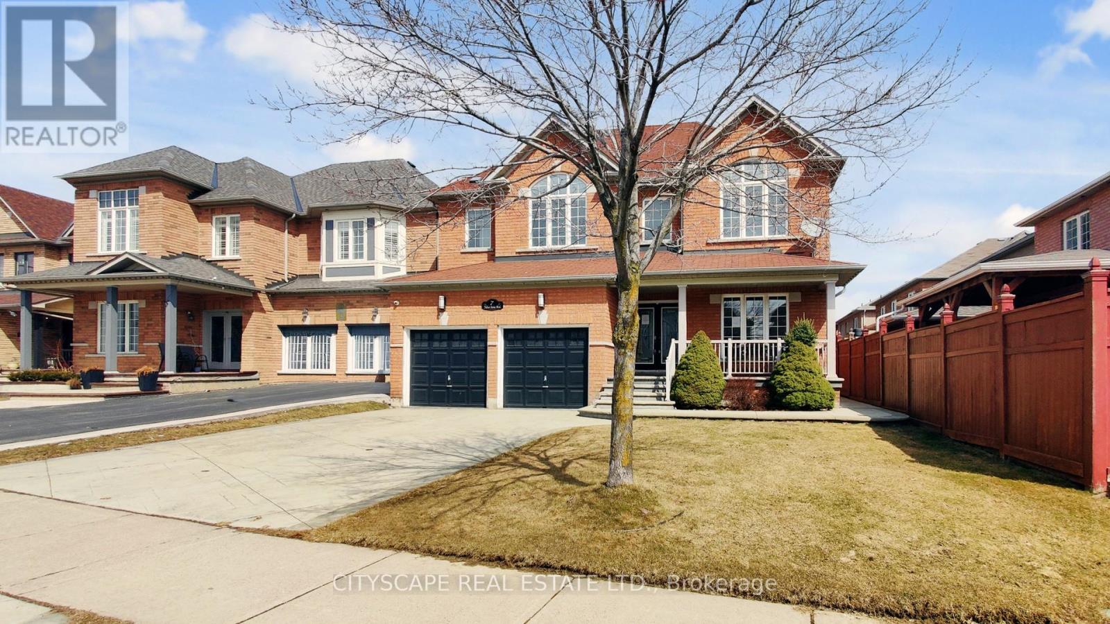 7 Yellow Avens Boulevard, Brampton (Sandringham-Wellington), Ontario  L6R 0K5 - Photo 2 - W12933042