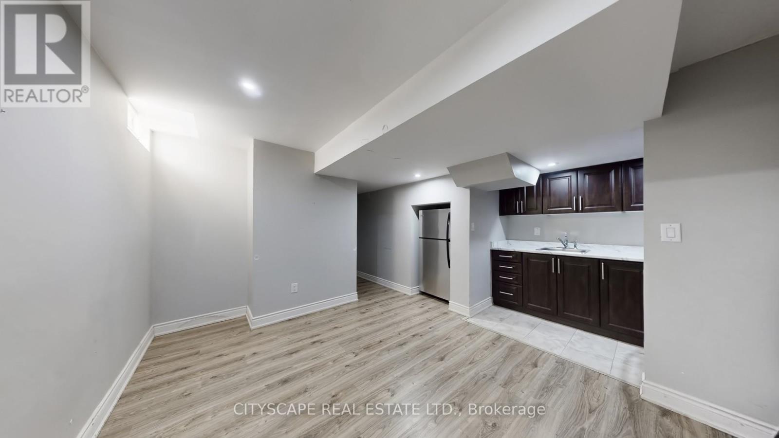 7 Yellow Avens Boulevard, Brampton (Sandringham-Wellington), Ontario  L6R 0K5 - Photo 39 - W12933042