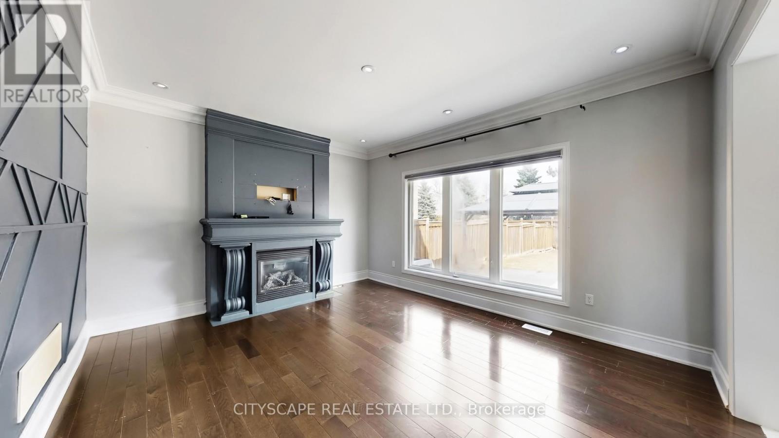 7 Yellow Avens Boulevard, Brampton (Sandringham-Wellington), Ontario  L6R 0K5 - Photo 6 - W12933042