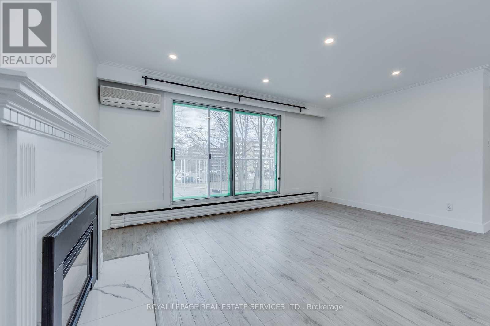 2nd Flr - 18 Long Branch Avenue, Toronto (Long Branch), Ontario  M8W 3H6 - Photo 6 - W12933046