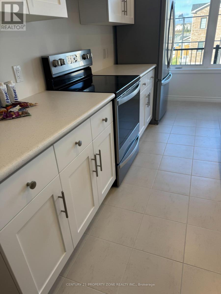 55 Lomond Lane, Kitchener, Ontario  N2R 1R7 - Photo 6 - X12933050