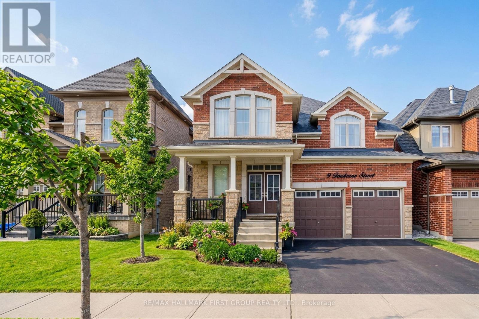 9 TOULOUSE STREET, Whitby, Ontario