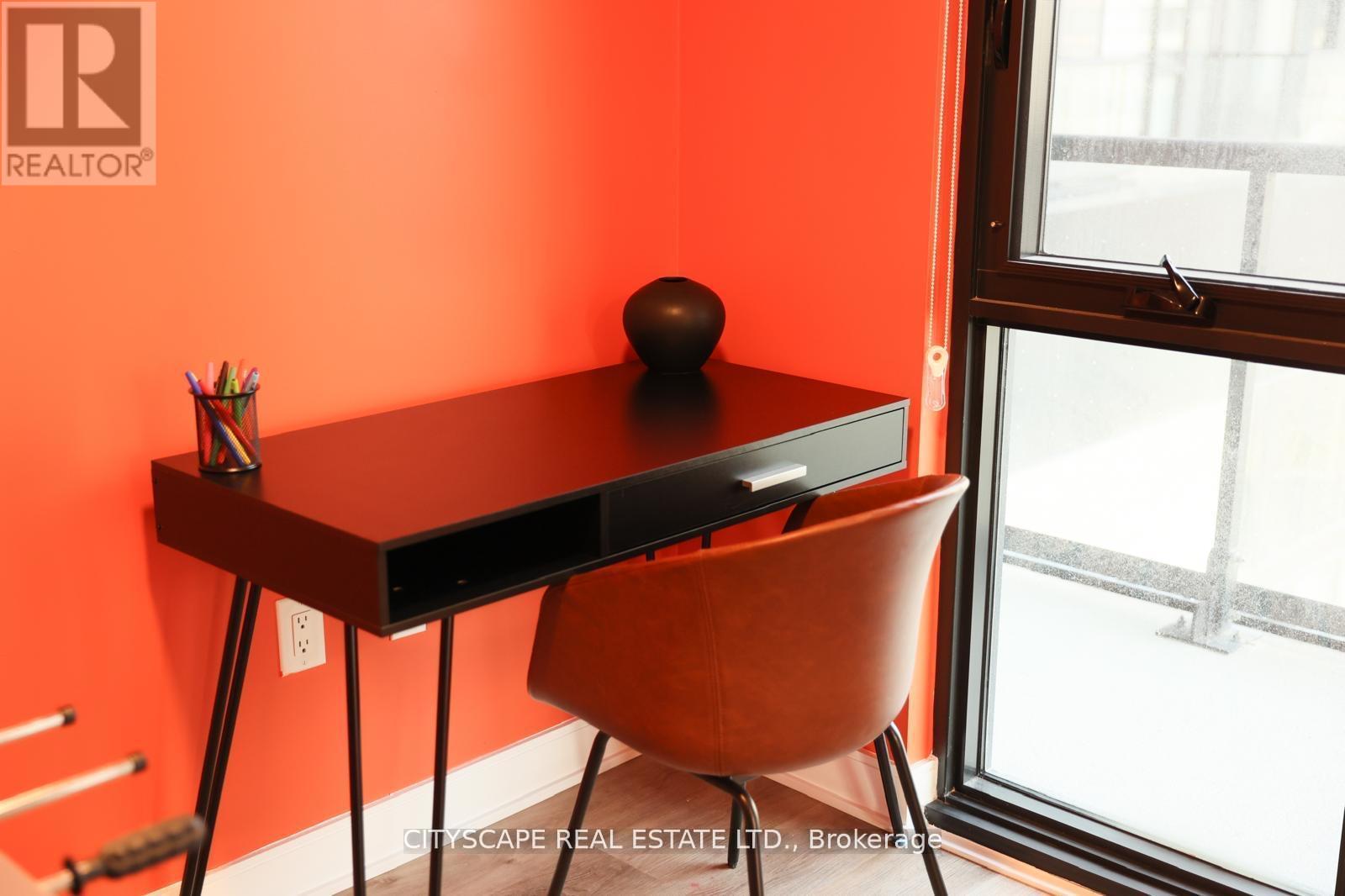 302 - 86 Dundas Street E, Mississauga (Cooksville), Ontario  L5A 0B1 - Photo 25 - W12933036