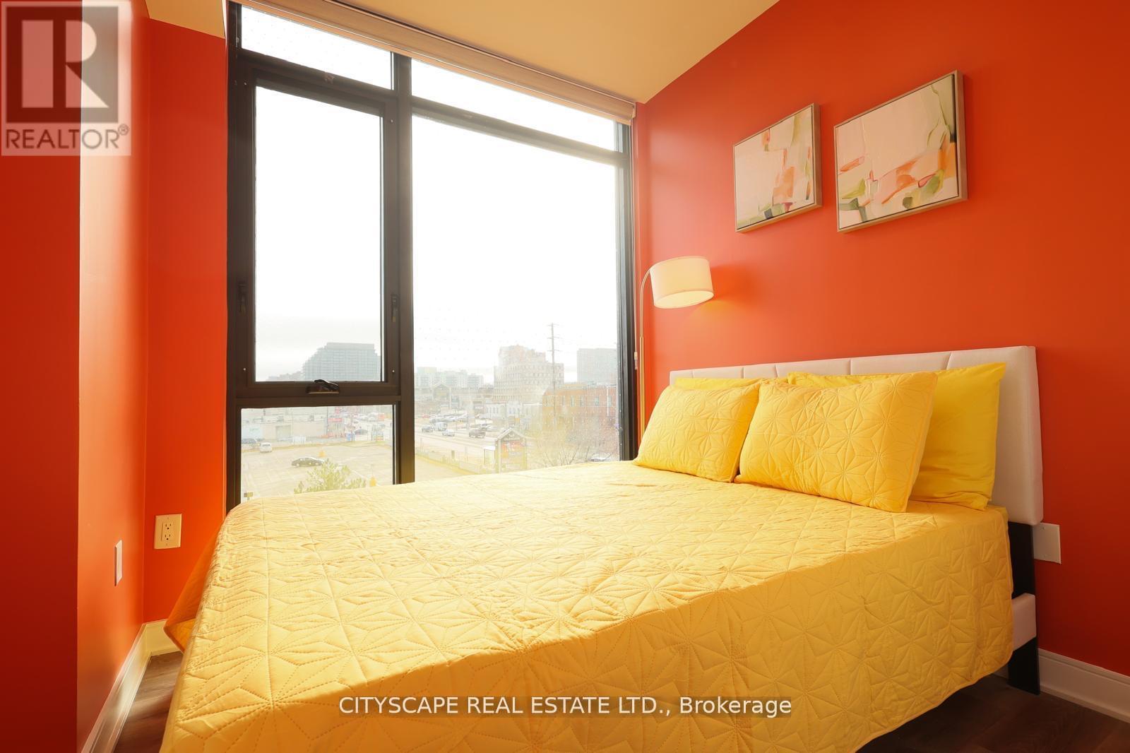 302 - 86 Dundas Street E, Mississauga (Cooksville), Ontario  L5A 0B1 - Photo 5 - W12933036