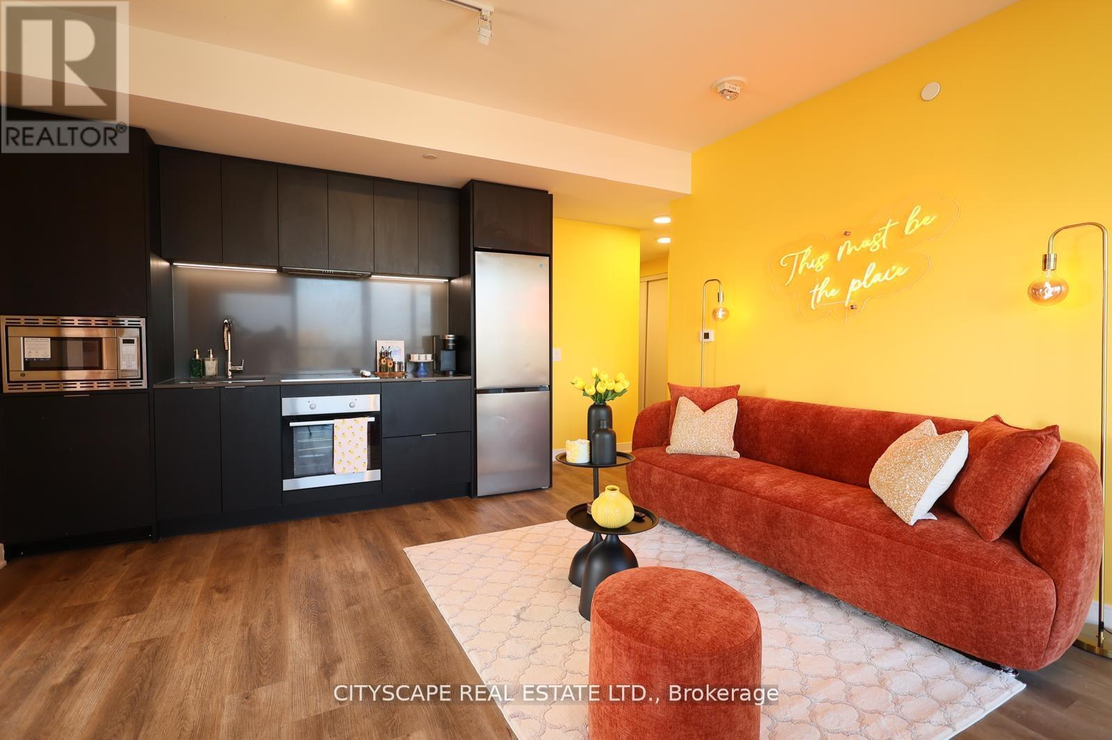 302 - 86 Dundas Street E, Mississauga (Cooksville), Ontario  L5A 0B1 - Photo 26 - W12933036