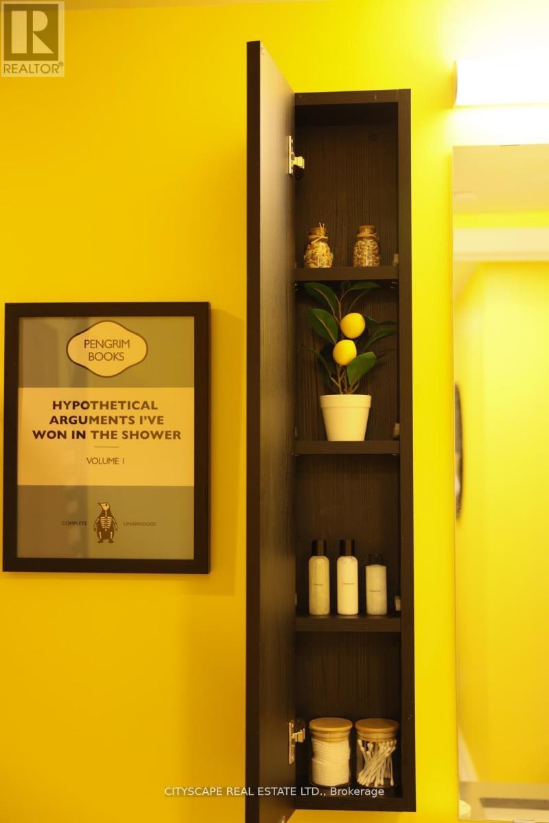 302 - 86 Dundas Street E, Mississauga (Cooksville), Ontario  L5A 0B1 - Photo 24 - W12933036