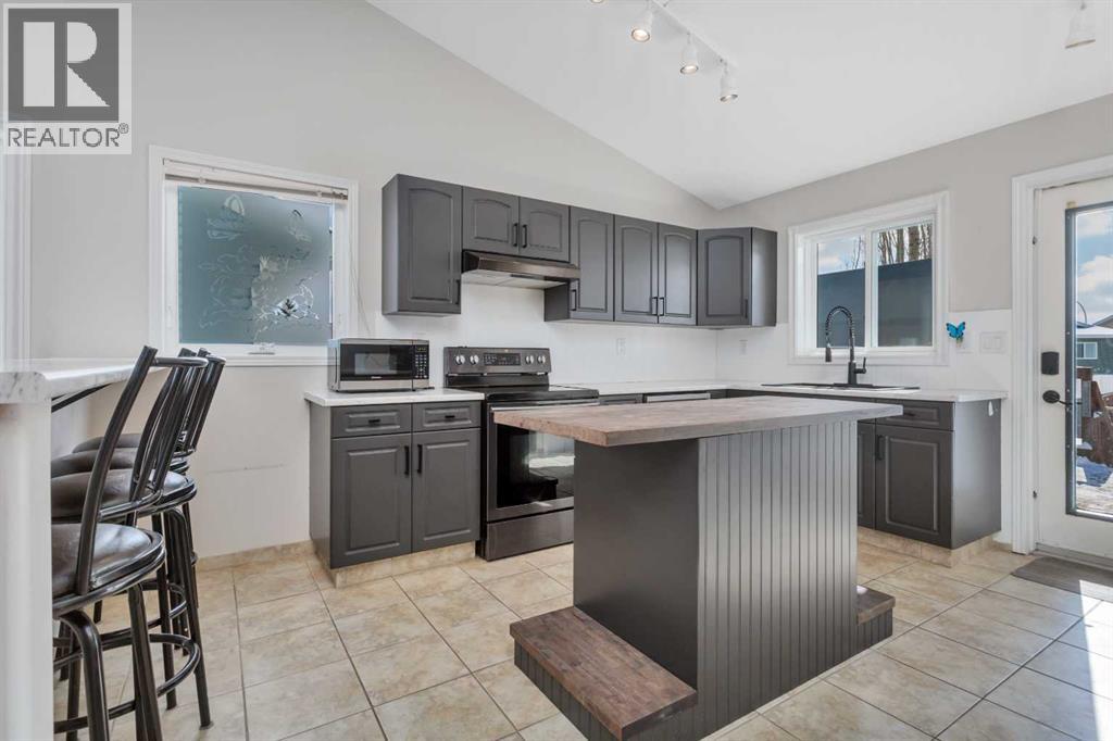 9 Westglen Boulevard, Blackfalds, Alberta  T0M 0J0 - Photo 18 - A2296263