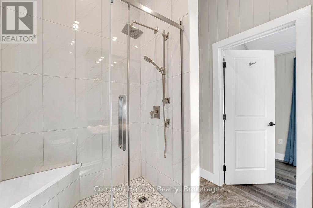 1050 Fair-Lee Park Road, Muskoka Lakes, Ontario P0B 1G0 - Photo 26 - X12932640