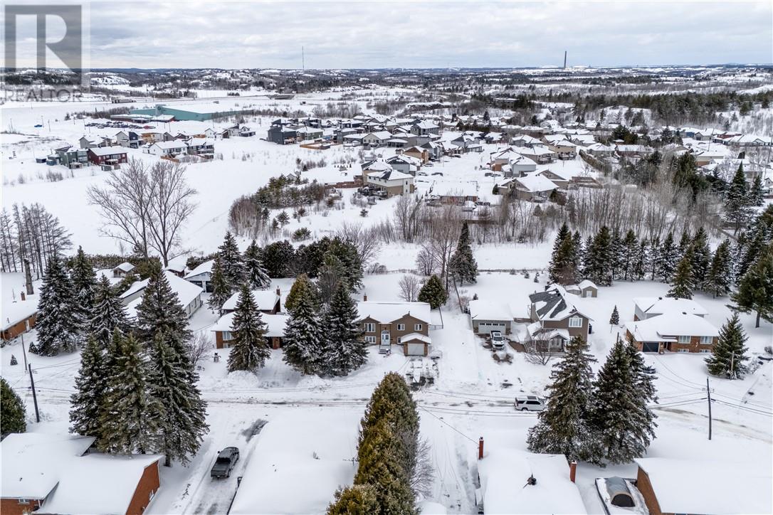 2665 Greenvalley Drive, Greater Sudbury, Ontario  P3E 5B7 - Photo 13 - 2126836