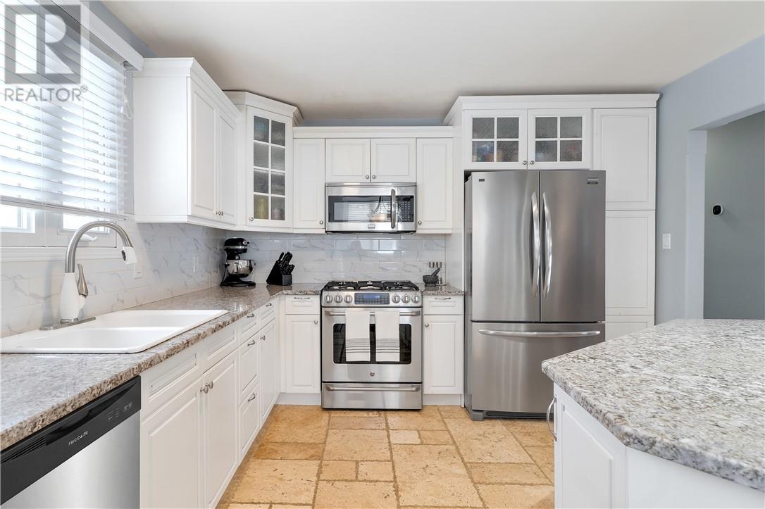 2665 Greenvalley Drive, Greater Sudbury, Ontario  P3E 5B7 - Photo 15 - 2126836