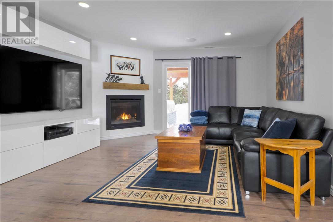 2665 Greenvalley Drive, Greater Sudbury, Ontario  P3E 5B7 - Photo 30 - 2126836