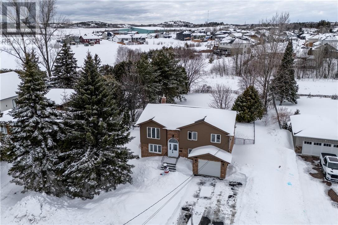 2665 Greenvalley Drive, Greater Sudbury, Ontario  P3E 5B7 - Photo 7 - 2126836