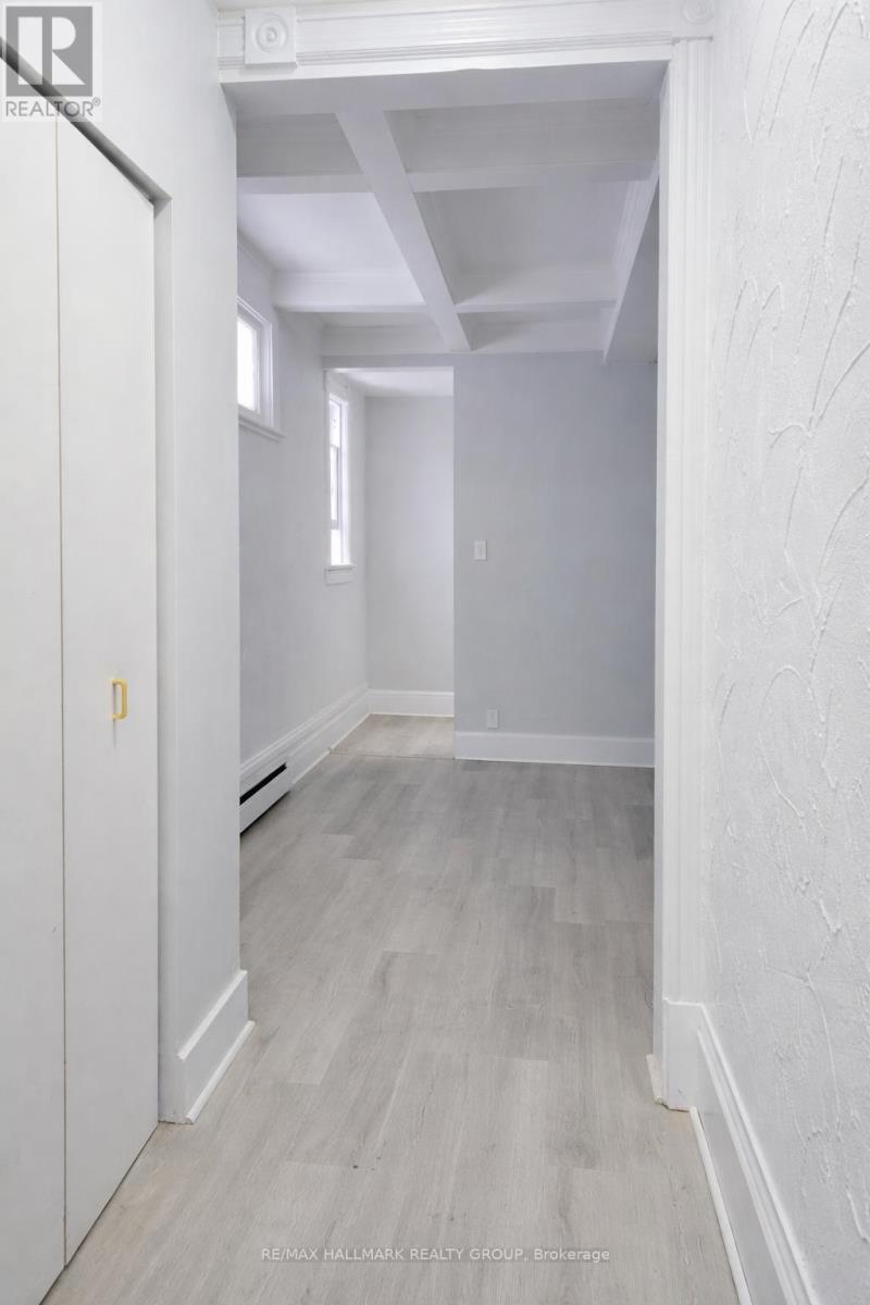 1 - 516 Bay Street, Ottawa, Ontario  K1R 6B3 - Photo 4 - X12933058