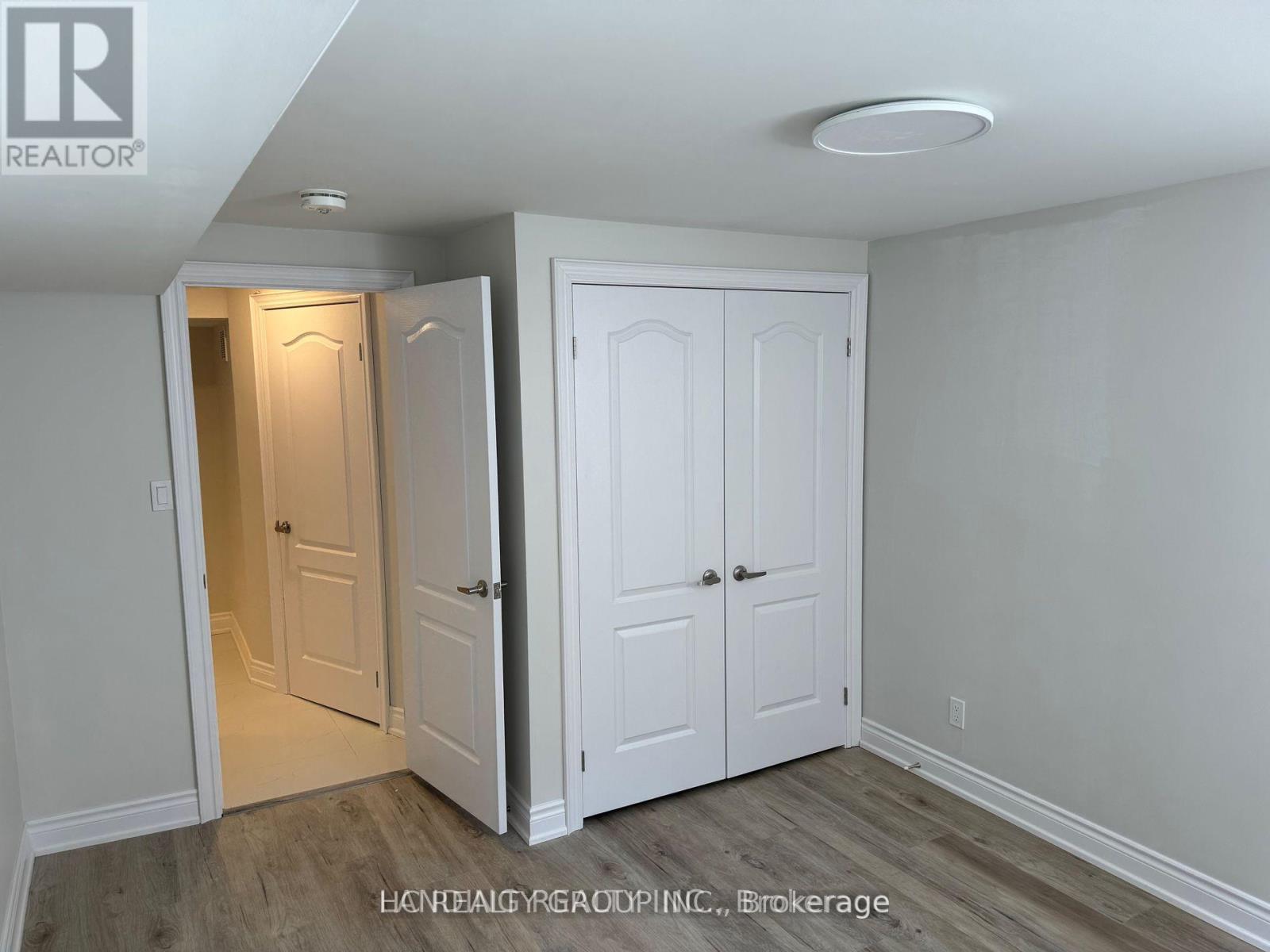 Lower 2 Barker Court, Markham, Ontario  L3P 3X8 - Photo 8 - N12933054