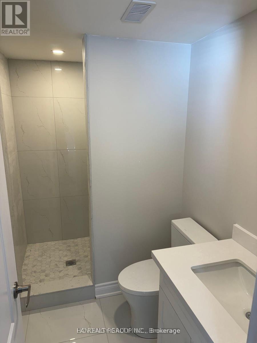 Lower 2 Barker Court, Markham, Ontario  L3P 3X8 - Photo 9 - N12933054