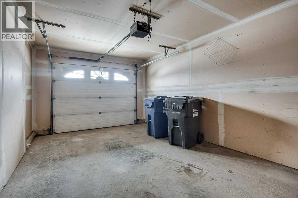 15 Kerry Wood Mews, Red Deer, Alberta  T4N 7B8 - Photo 12 - A2290004