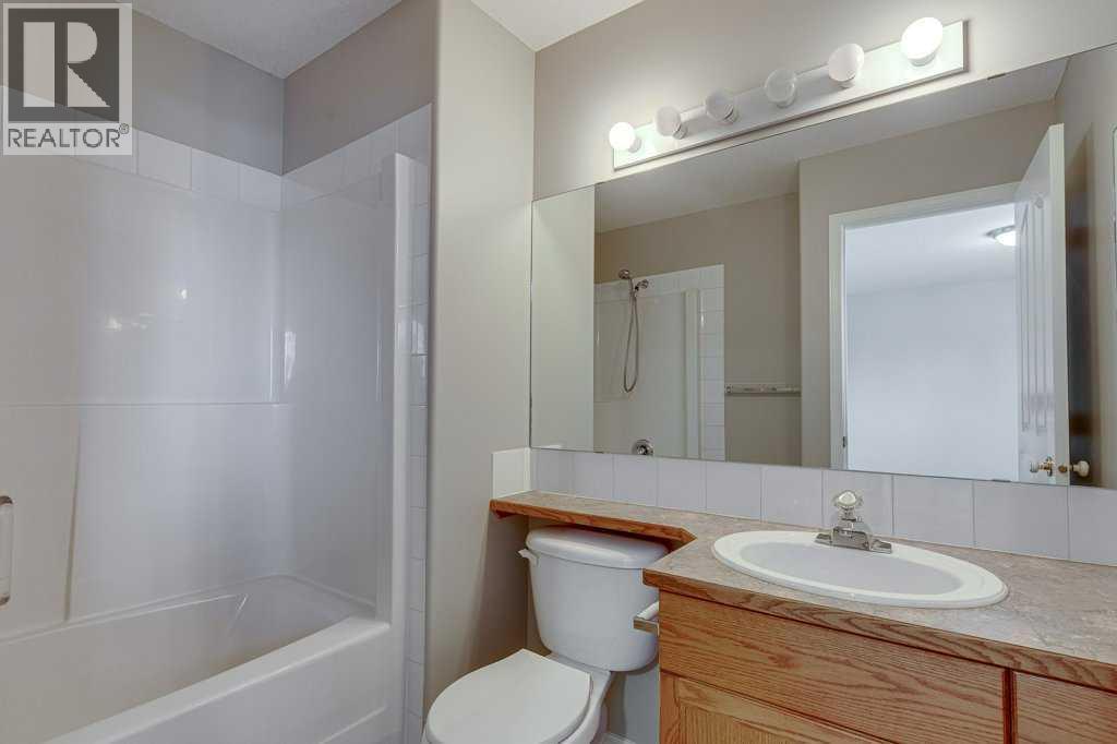 15 Kerry Wood Mews, Red Deer, Alberta  T4N 7B8 - Photo 32 - A2290004