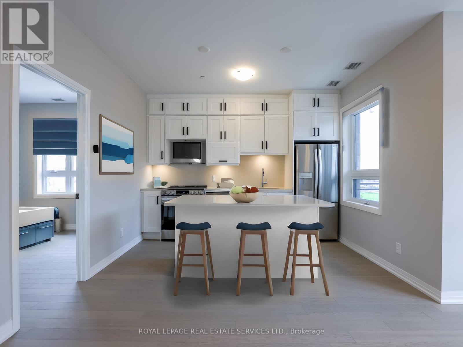 203 - 3285 Carding Mill Trail, Oakville, Ontario  L6M 5P7 - Photo 5 - W12933062