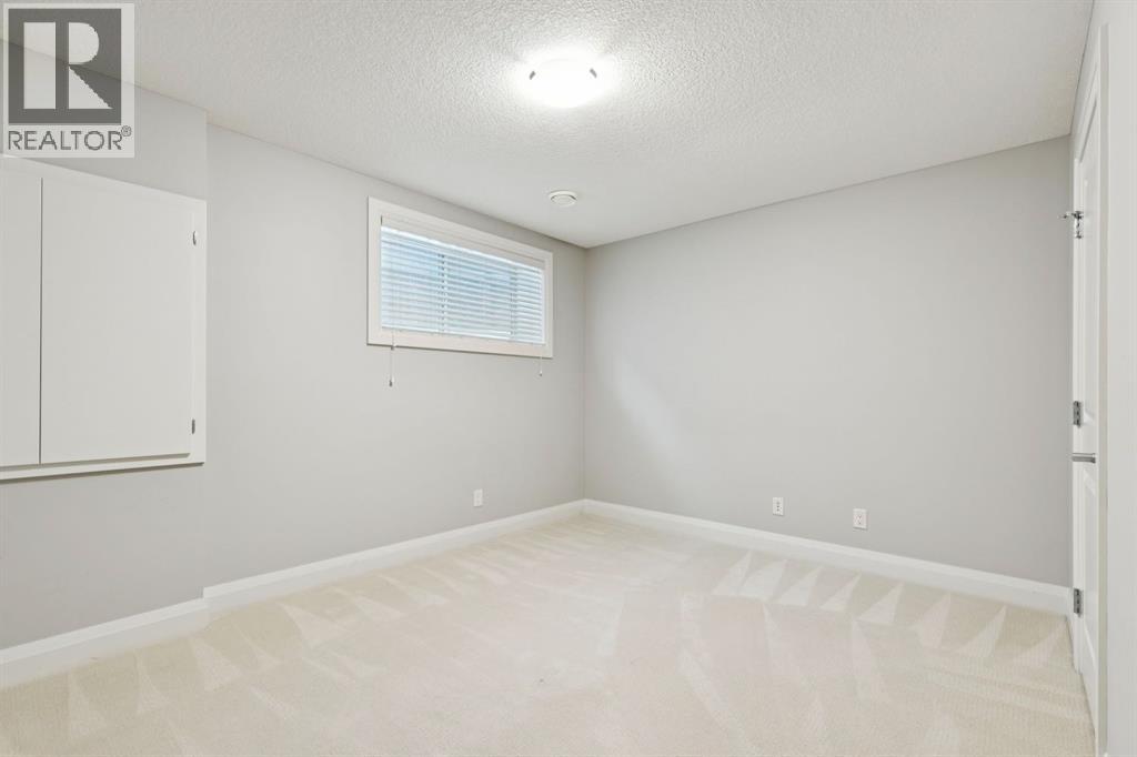 136 Aspen Dale Way Sw, Calgary, Alberta  T3H 0S1 - Photo 33 - A2296051