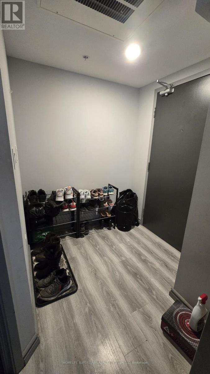 H 207 - 275 Larch Street, Waterloo, Ontario  N2L 3R2 - Photo 16 - X12933066