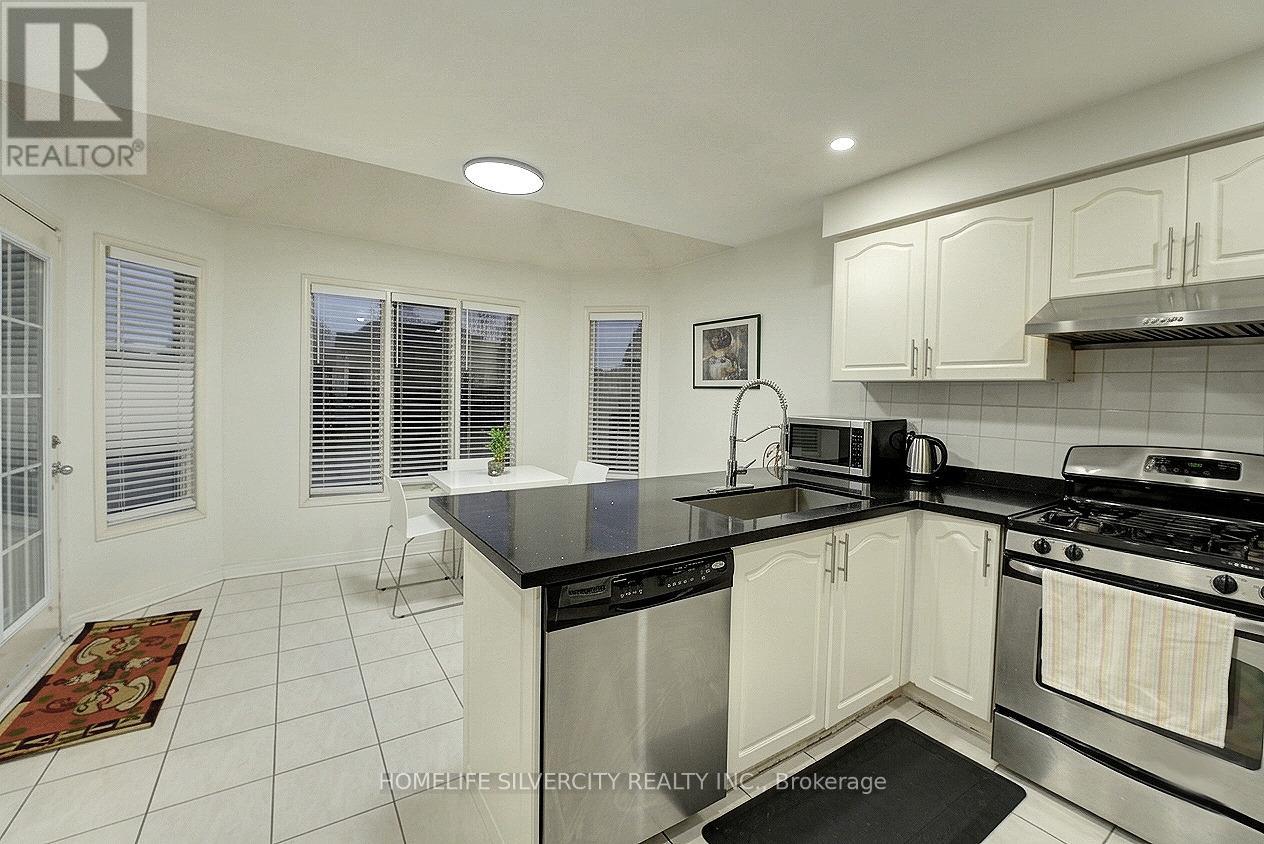 11 Rangeland Road, Brampton, Ontario  L6R 1L4 - Photo 17 - W12930828