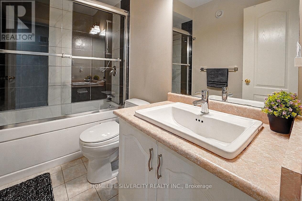 11 Rangeland Road, Brampton, Ontario  L6R 1L4 - Photo 32 - W12930828