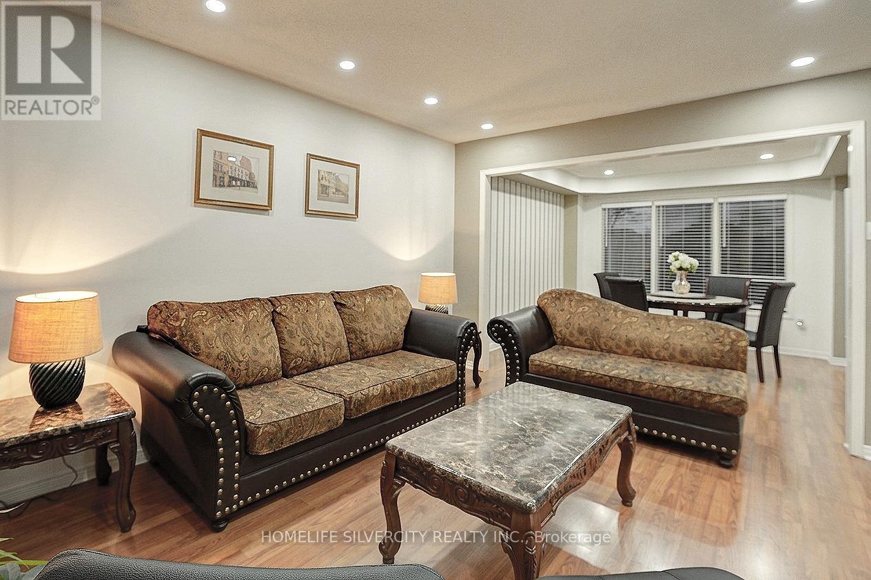 11 Rangeland Road, Brampton, Ontario  L6R 1L4 - Photo 9 - W12930828