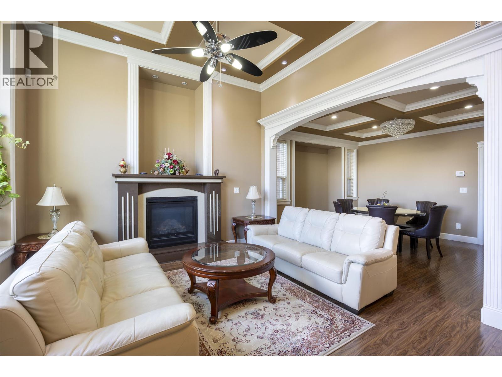 7851 Canada Way, Burnaby, British Columbia  V3N 3K8 - Photo 4 - R3102665