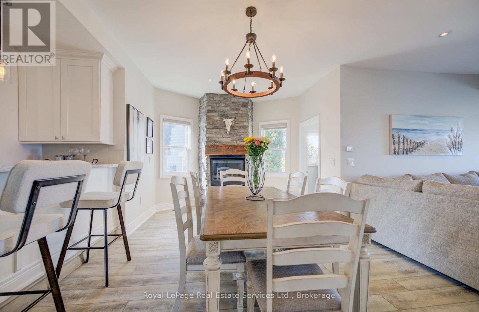 1 Tenth Street, Grimsby, Ontario  L3M 2V2 - Photo 6 - X12919648