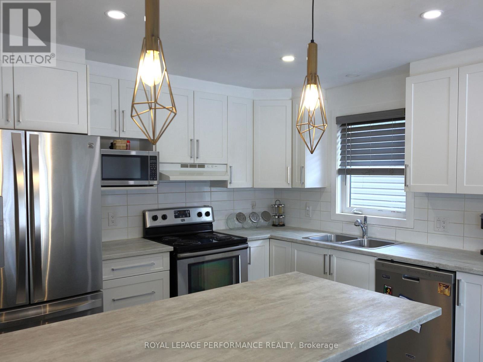 609 Robert Street, Clarence-Rockland, Ontario  K4K 1E8 - Photo 4 - X12571994