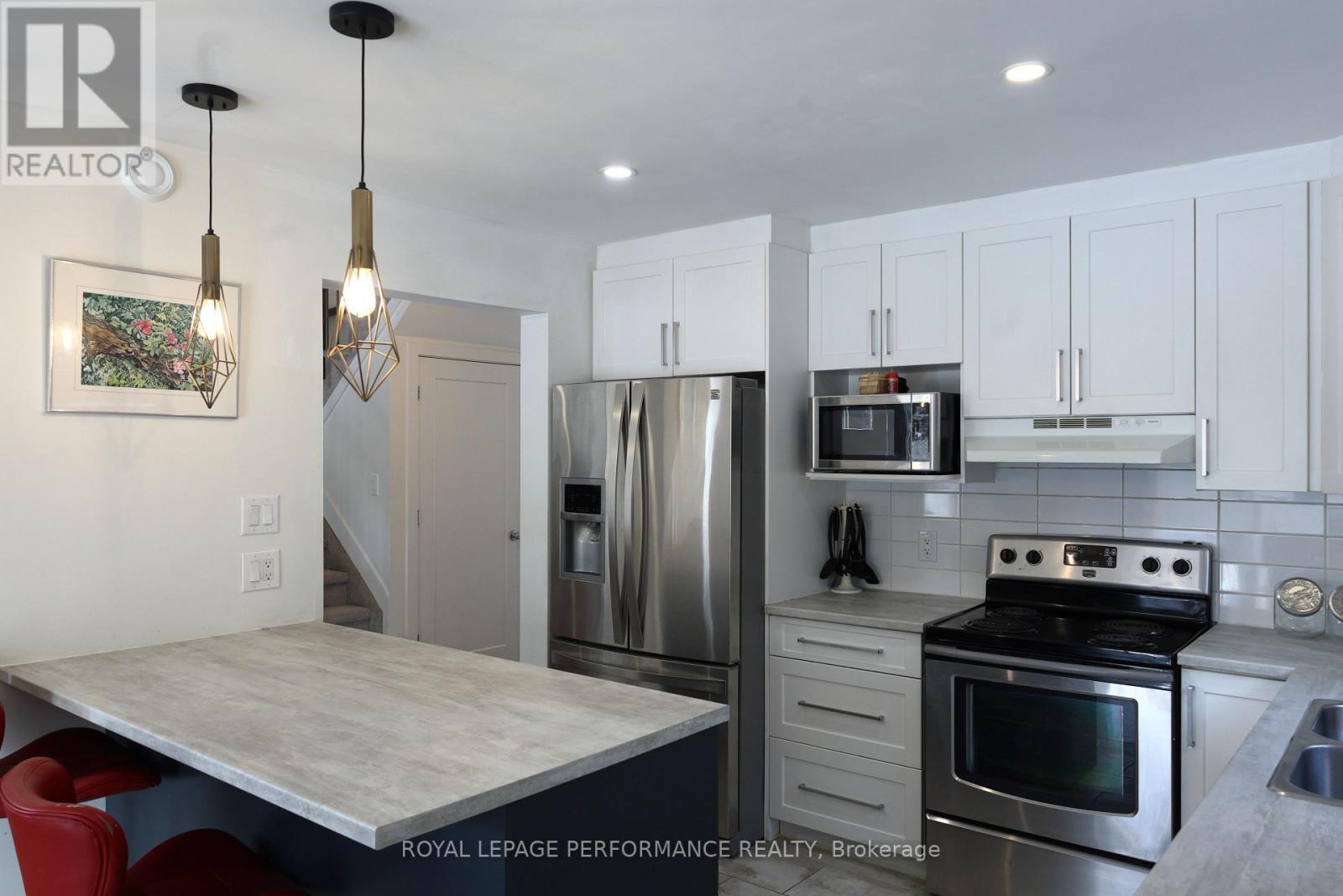 609 Robert Street, Clarence-Rockland, Ontario  K4K 1E8 - Photo 5 - X12571994