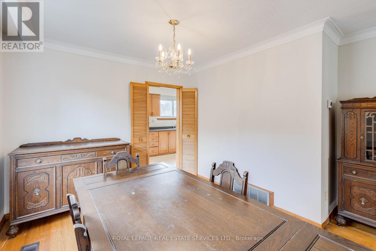 29 Doverwood Court, Toronto, Ontario  M2M 2G6 - Photo 10 - C12933114