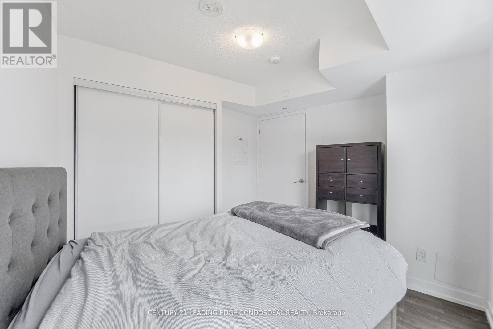 808 - 219 Dundas Street E, Toronto, Ontario  M5A 1Z6 - Photo 14 - C12933122