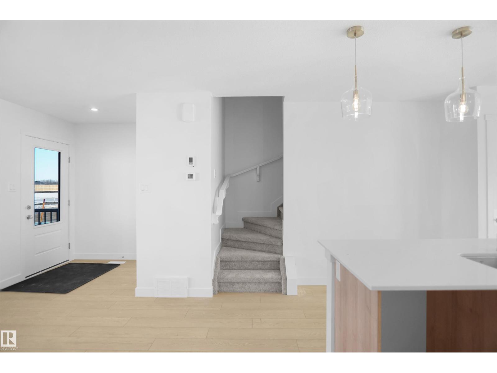 20911 16 Av Nw, Edmonton, Alberta  T6M 1L2 - Photo 5 - E4479639