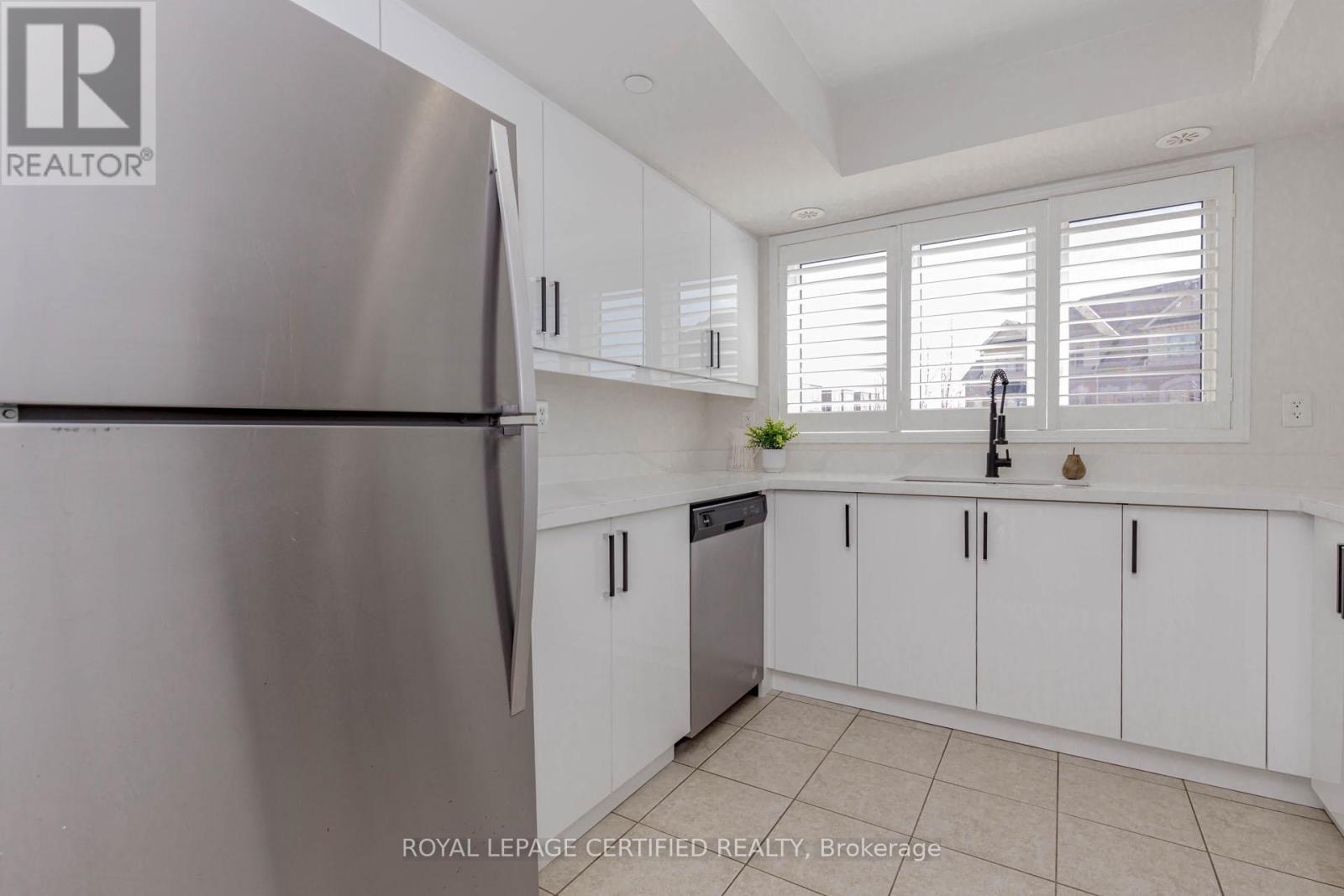 91 Aquatic Ballet Path, Oshawa, Ontario  L1L 0K6 - Photo 13 - E12933094