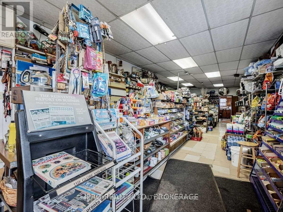 603 Logan Avenue, Toronto, Ontario  M4K 3C2 - Photo 6 - E12933104