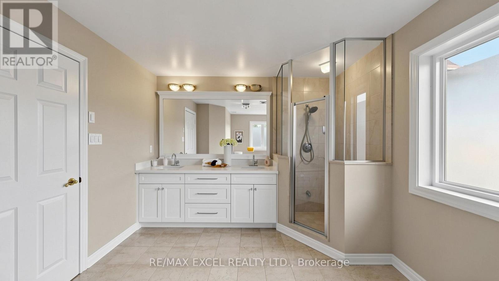 2159 Rodick Road, Markham, Ontario  L6C 1S8 - Photo 15 - N12933096