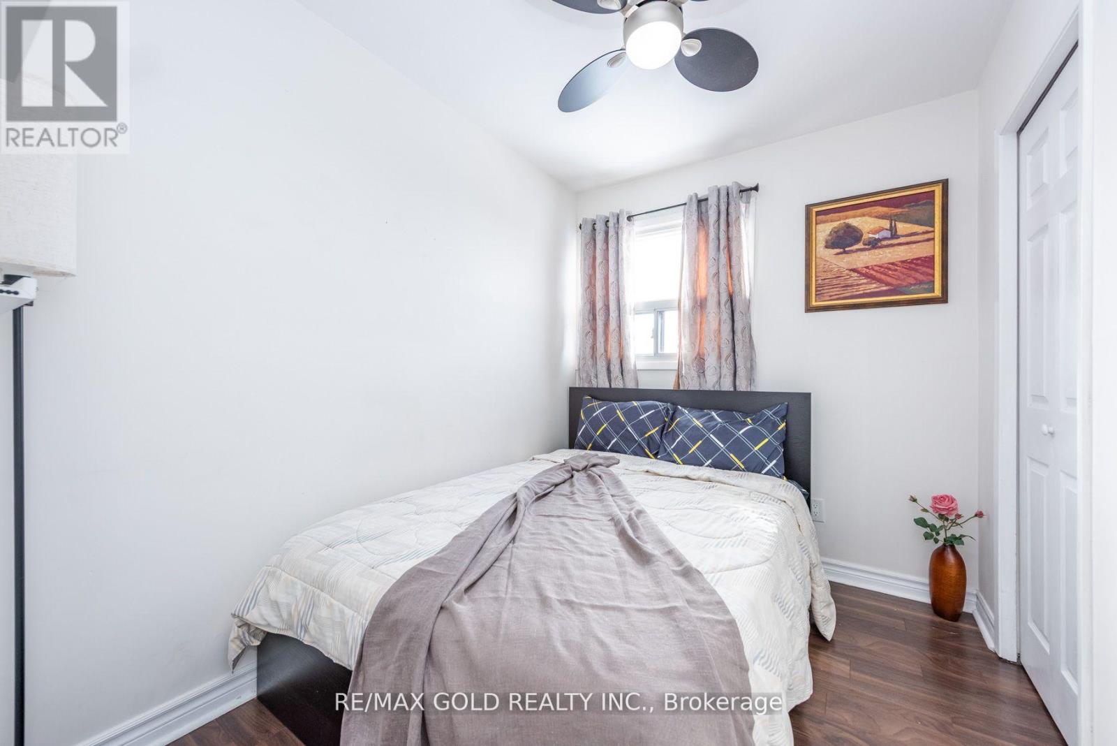 7258 Vernor Drive, Mississauga, Ontario  L4T 2P4 - Photo 20 - W12933084